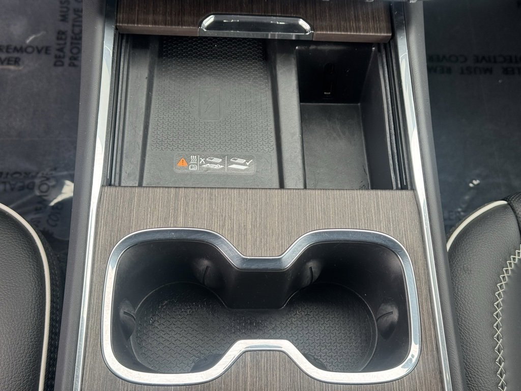 Used 2025 GMC Acadia Denali w/ LPO, Floor Liner Package image 18