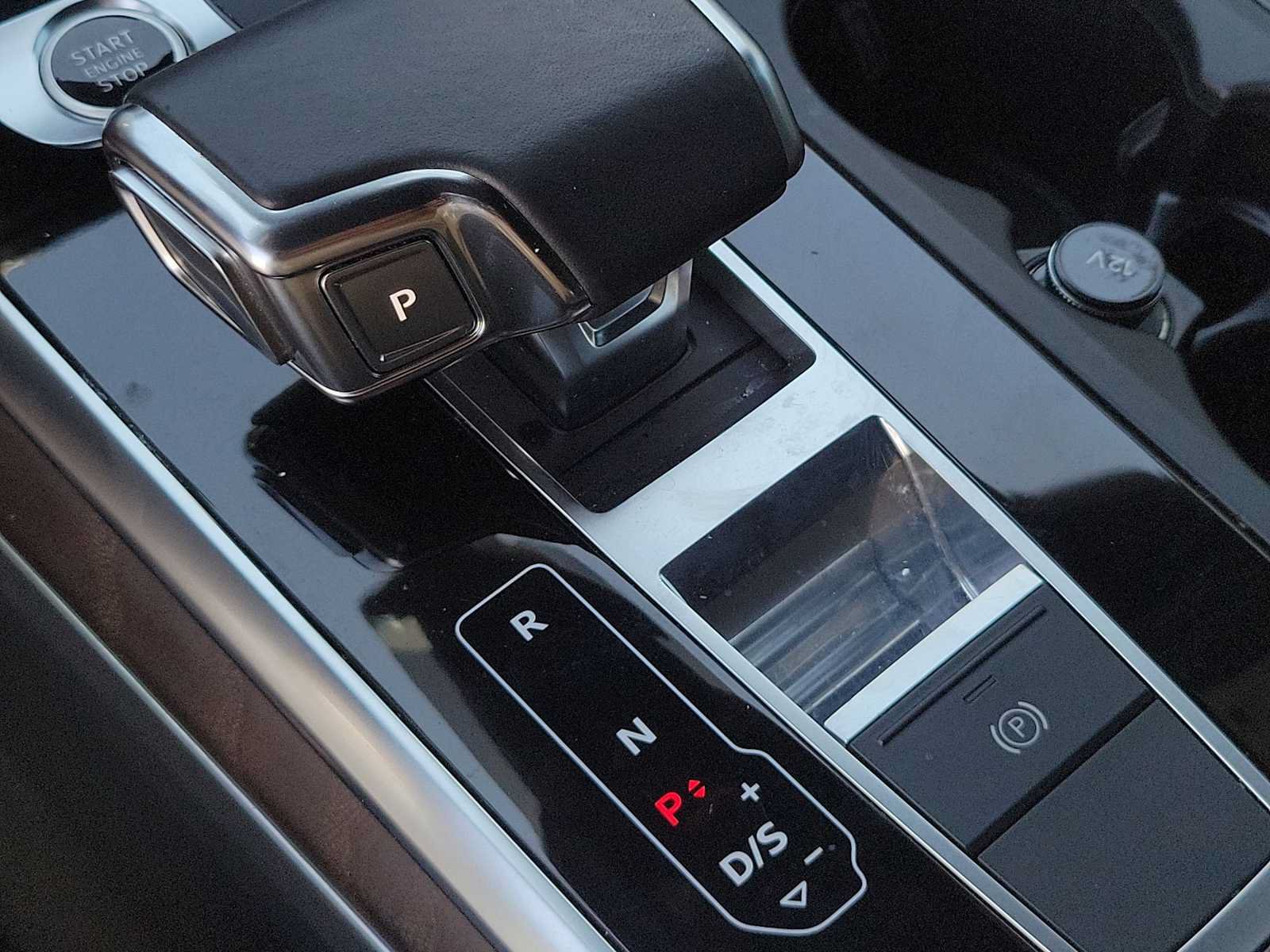 Used 2021 Audi Q8 Premium Plus w/ Premium Plus Package AWD/4WD image 31