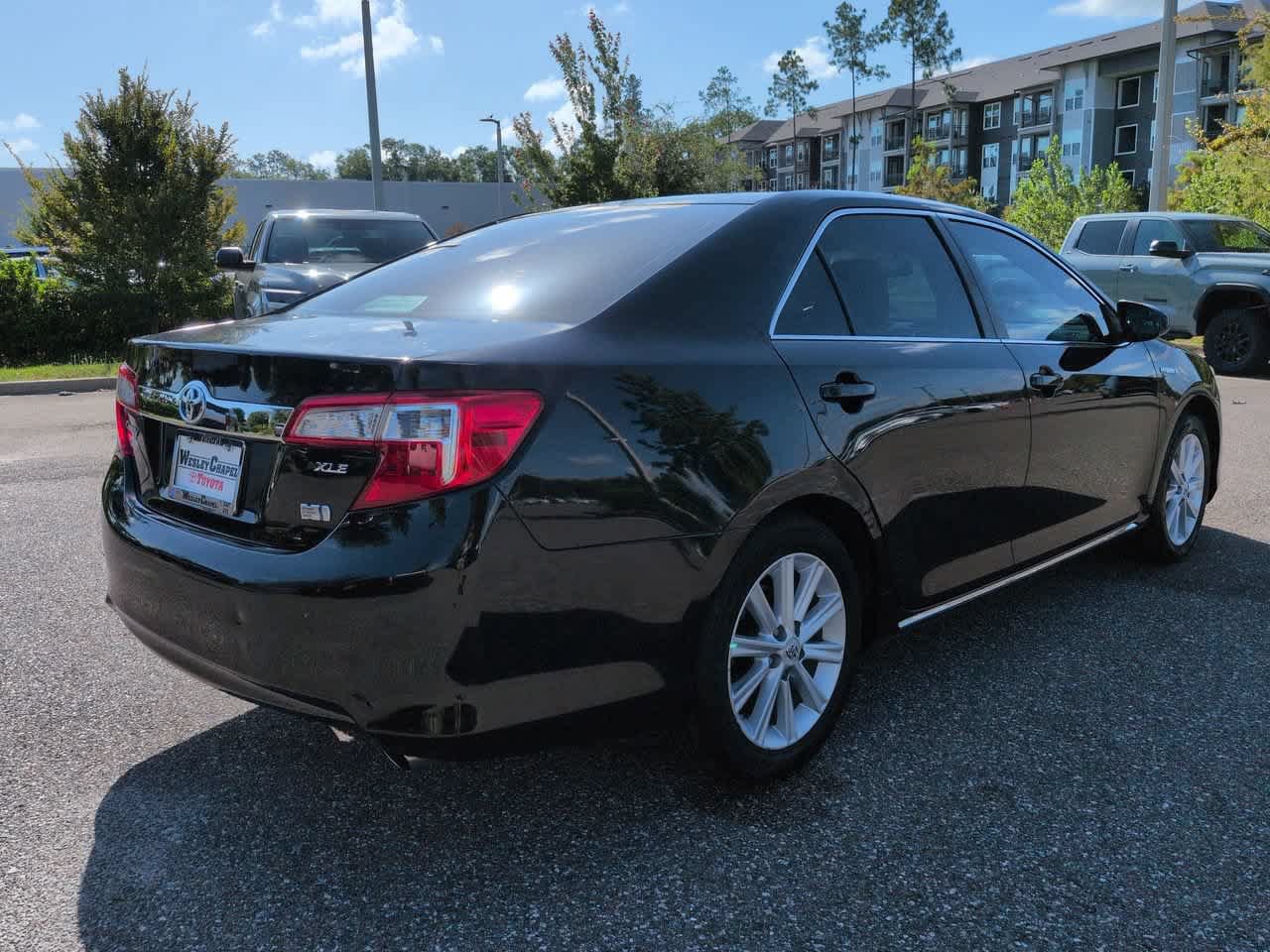 Used 2013 Toyota Camry XLE FWD image 6