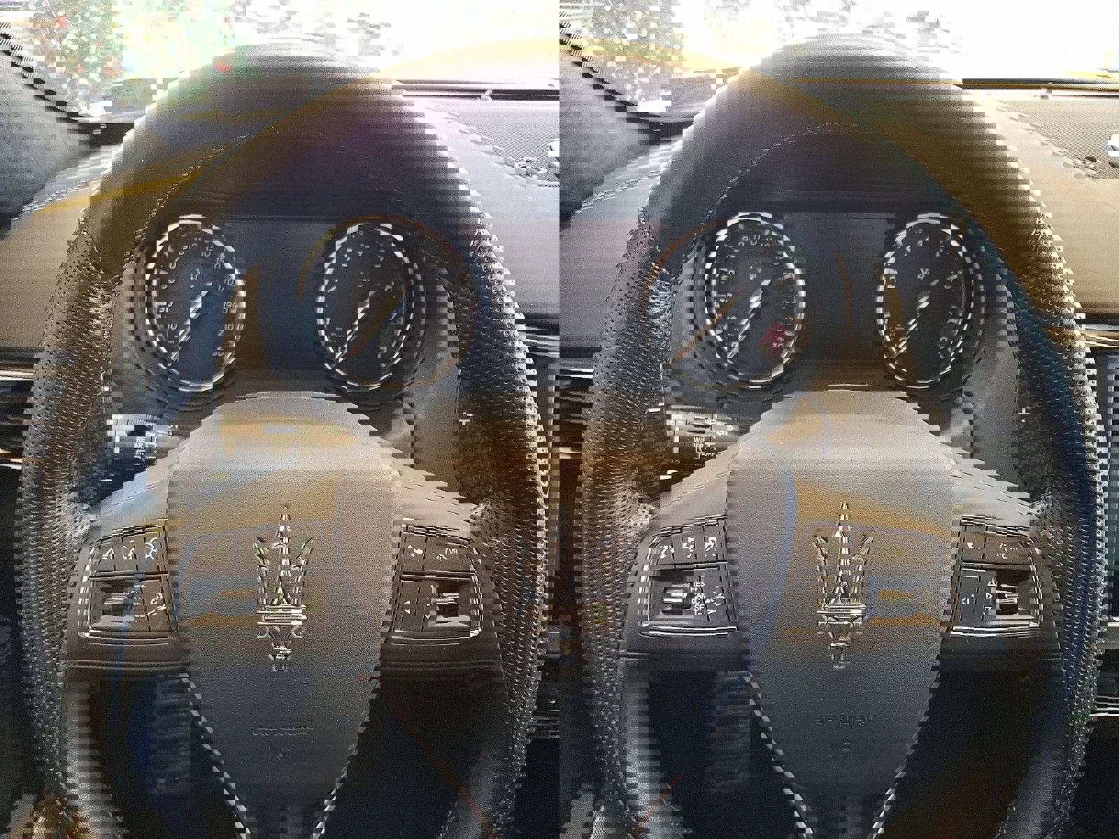 Used 2023 Maserati Levante Trofeo image 18