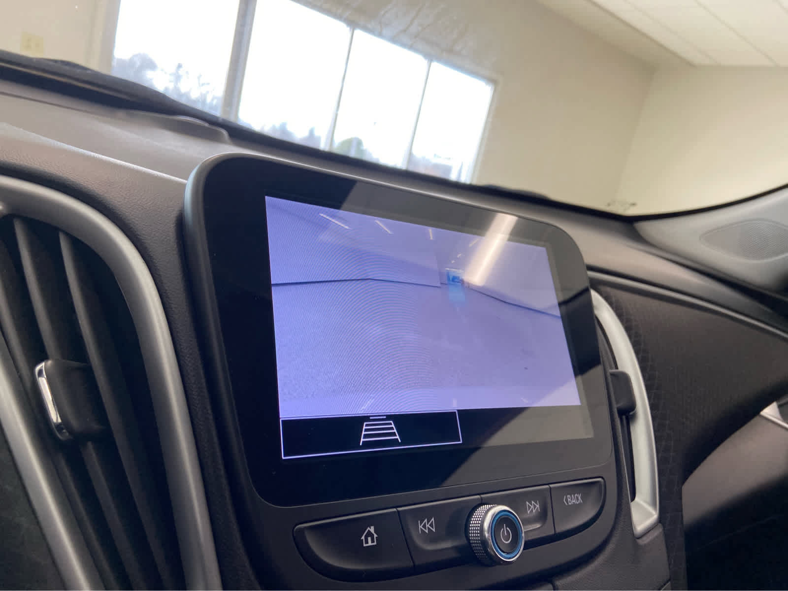 Used 2024 Chevrolet Malibu LT image 29