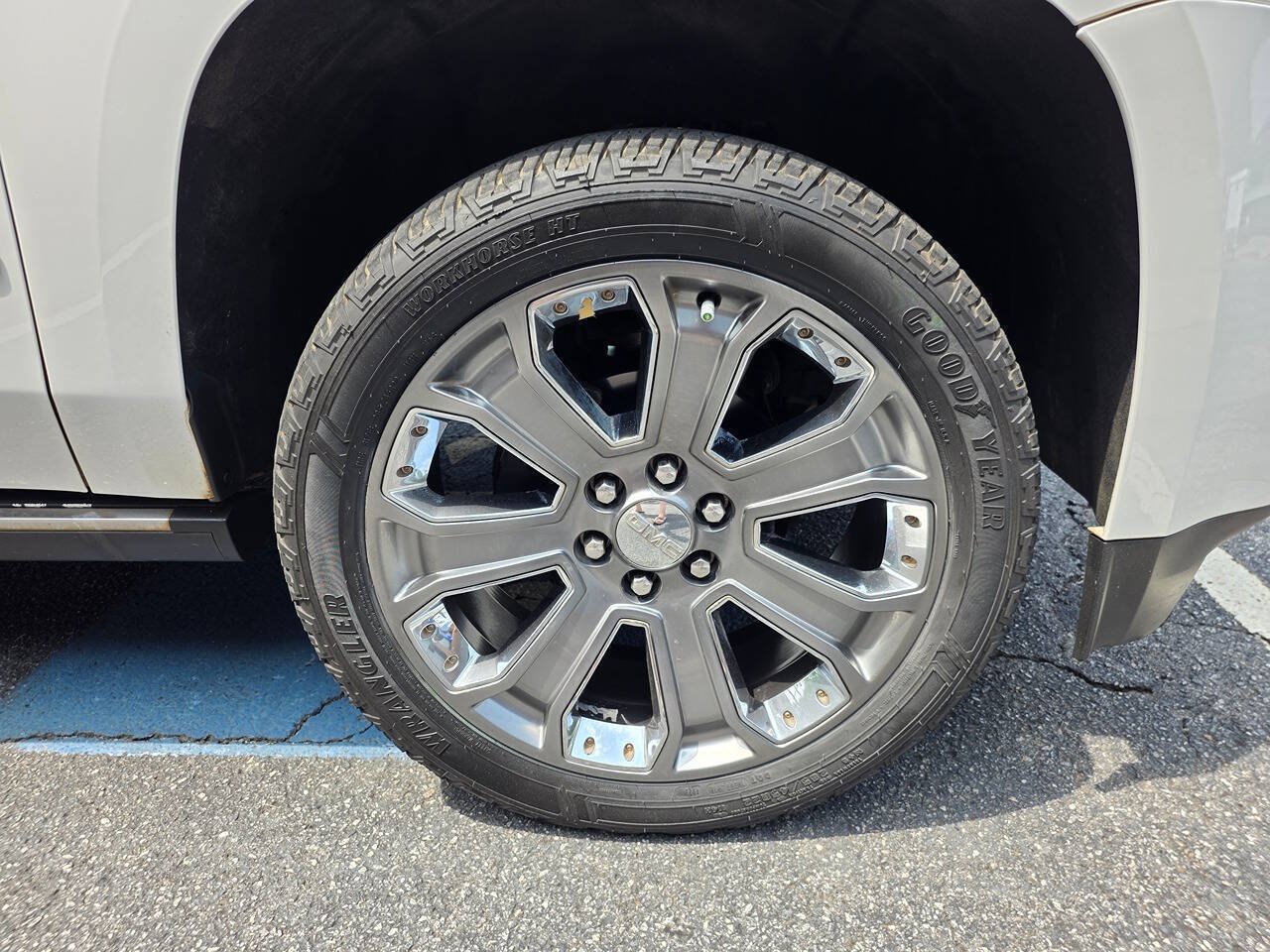 Used 2016 GMC Yukon XL Denali w/ Open Road Package RWD image 35