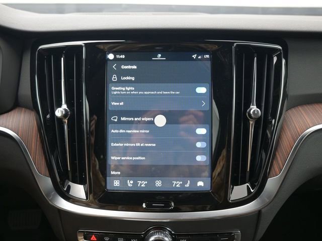 New 2026 Volvo V60 B5 Cross Country Plus w/ Protection Package Premier image 17