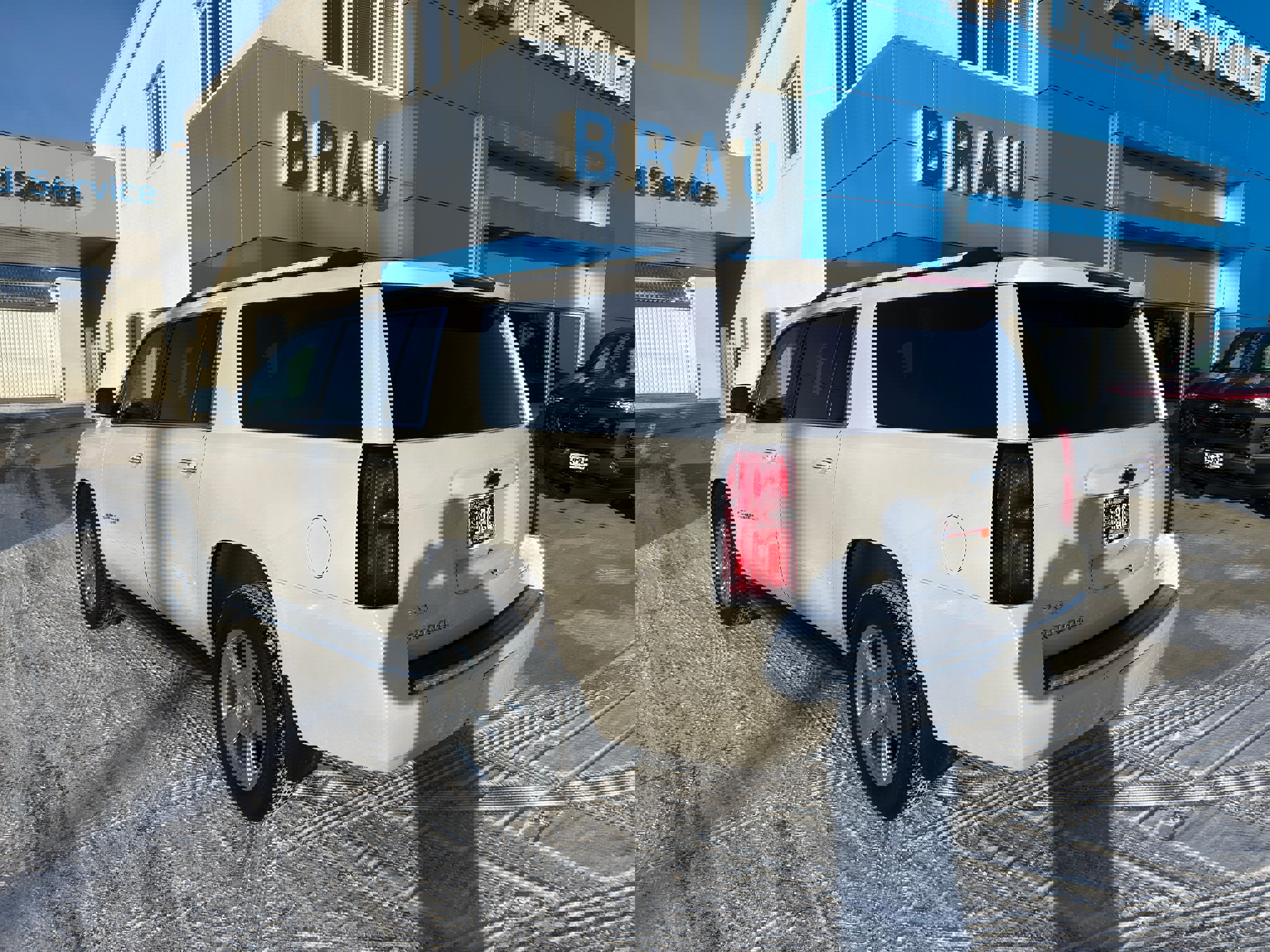 Used 2020 Chevrolet Suburban Premier image 8