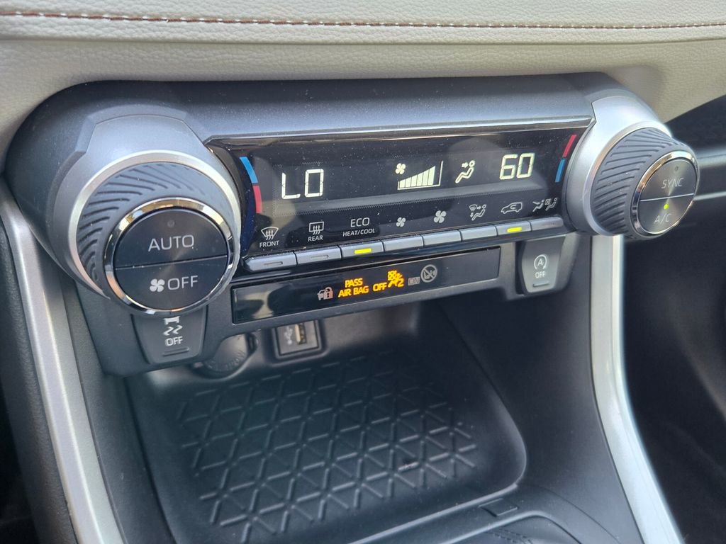 Used 2024 Toyota RAV4 XLE w/ Convenience Package image 19