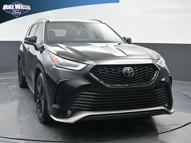Used 2024 Toyota Highlander XSE