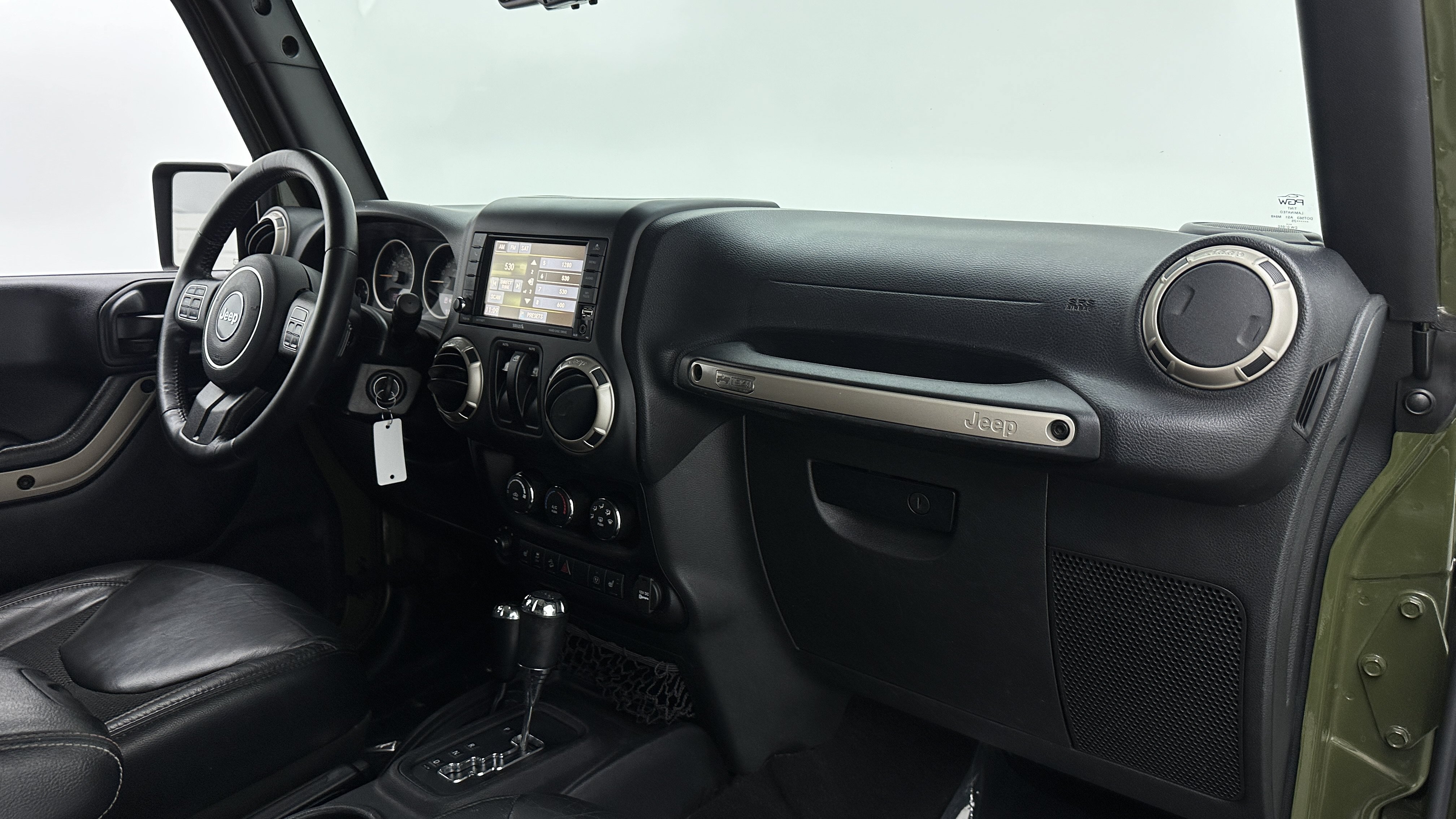 Used 2016 Jeep Wrangler Sahara AWD/4WD image 27