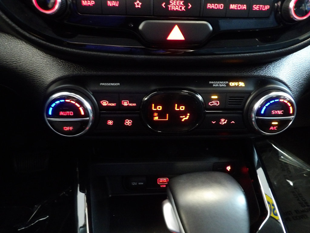 Used 2022 Kia Soul X-Line FWD image 32