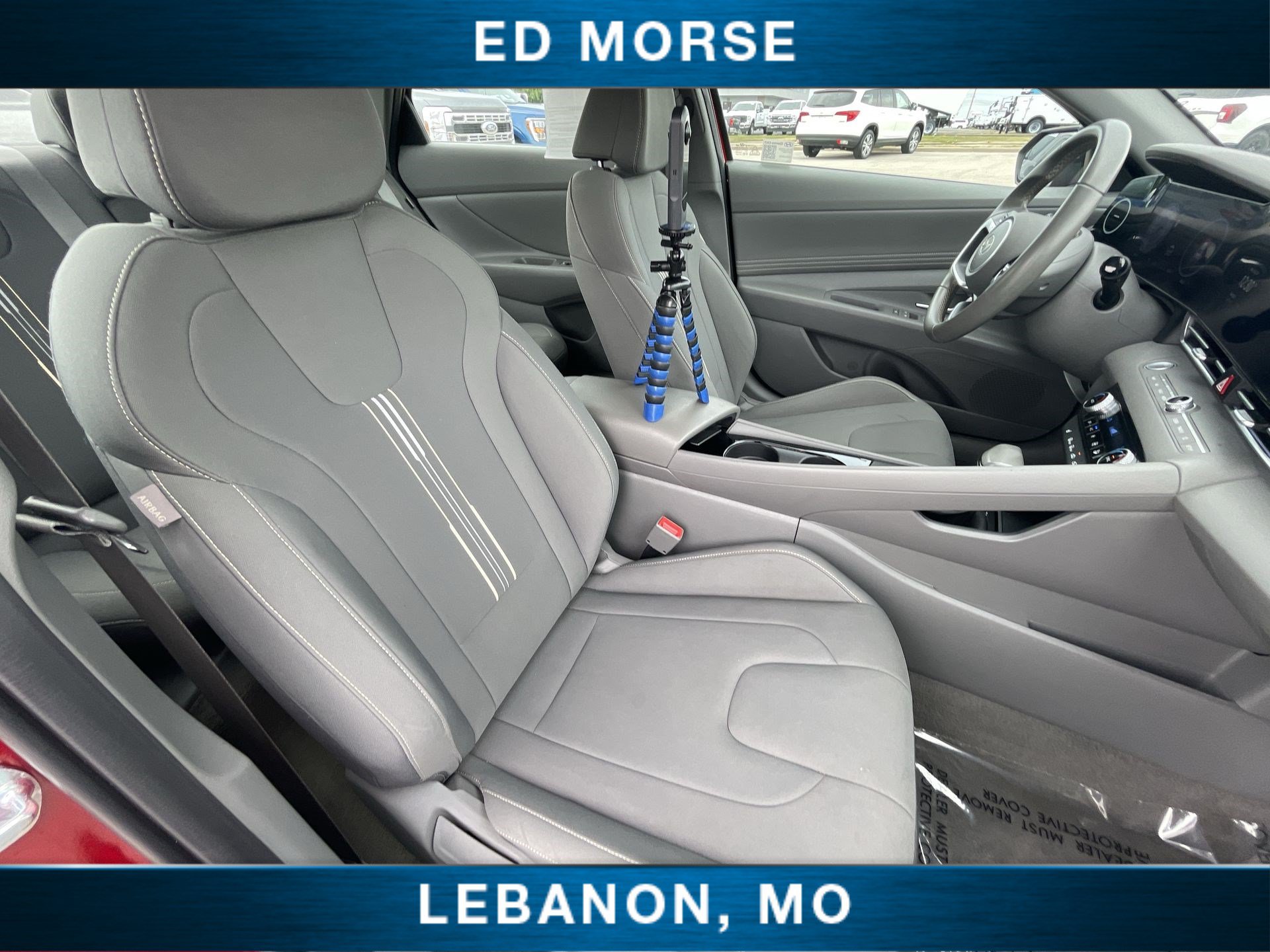 Used 2025 Hyundai Elantra SEL FWD image 26