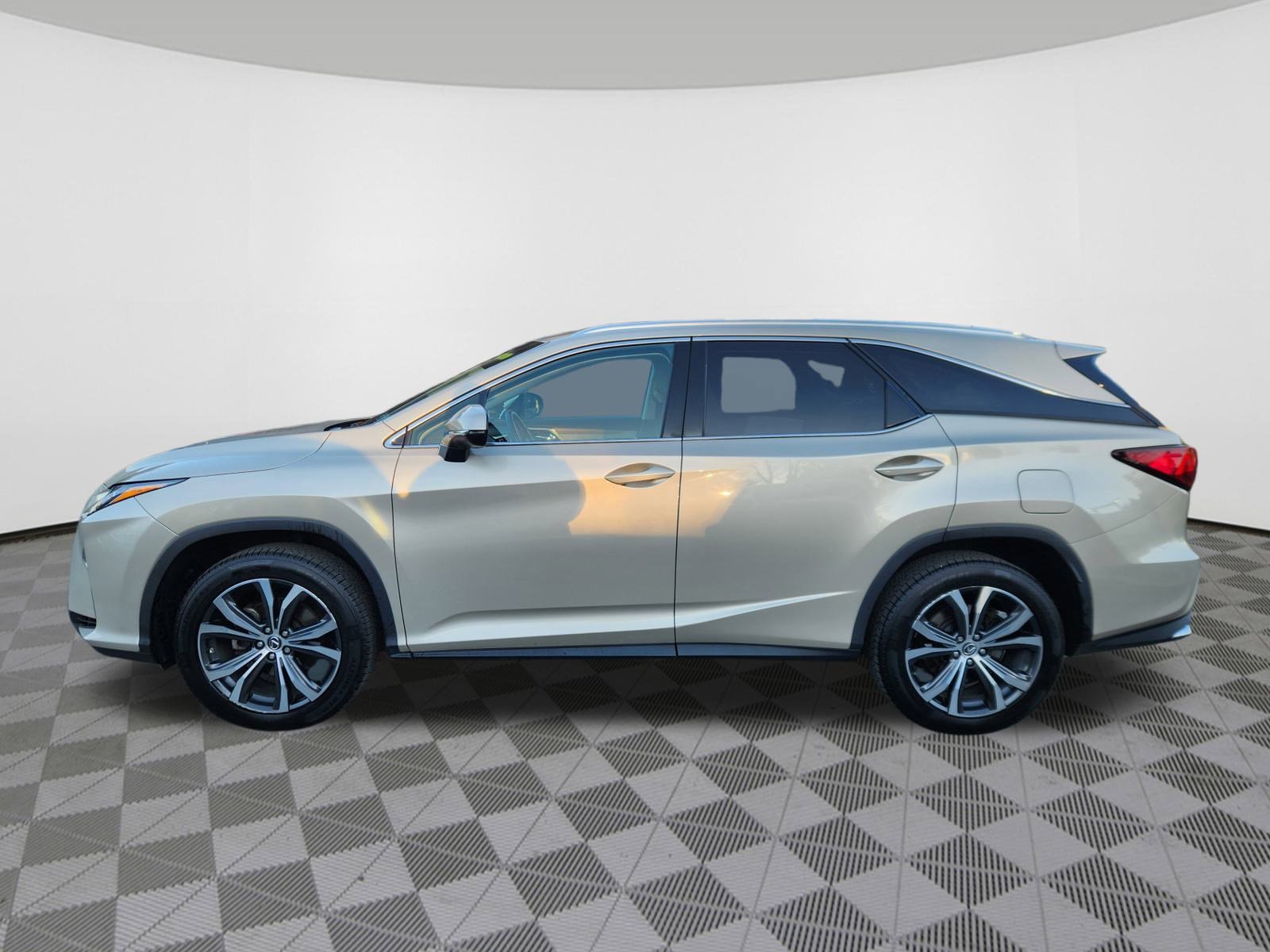 Used 2018 Lexus RX 350L Luxury image 5