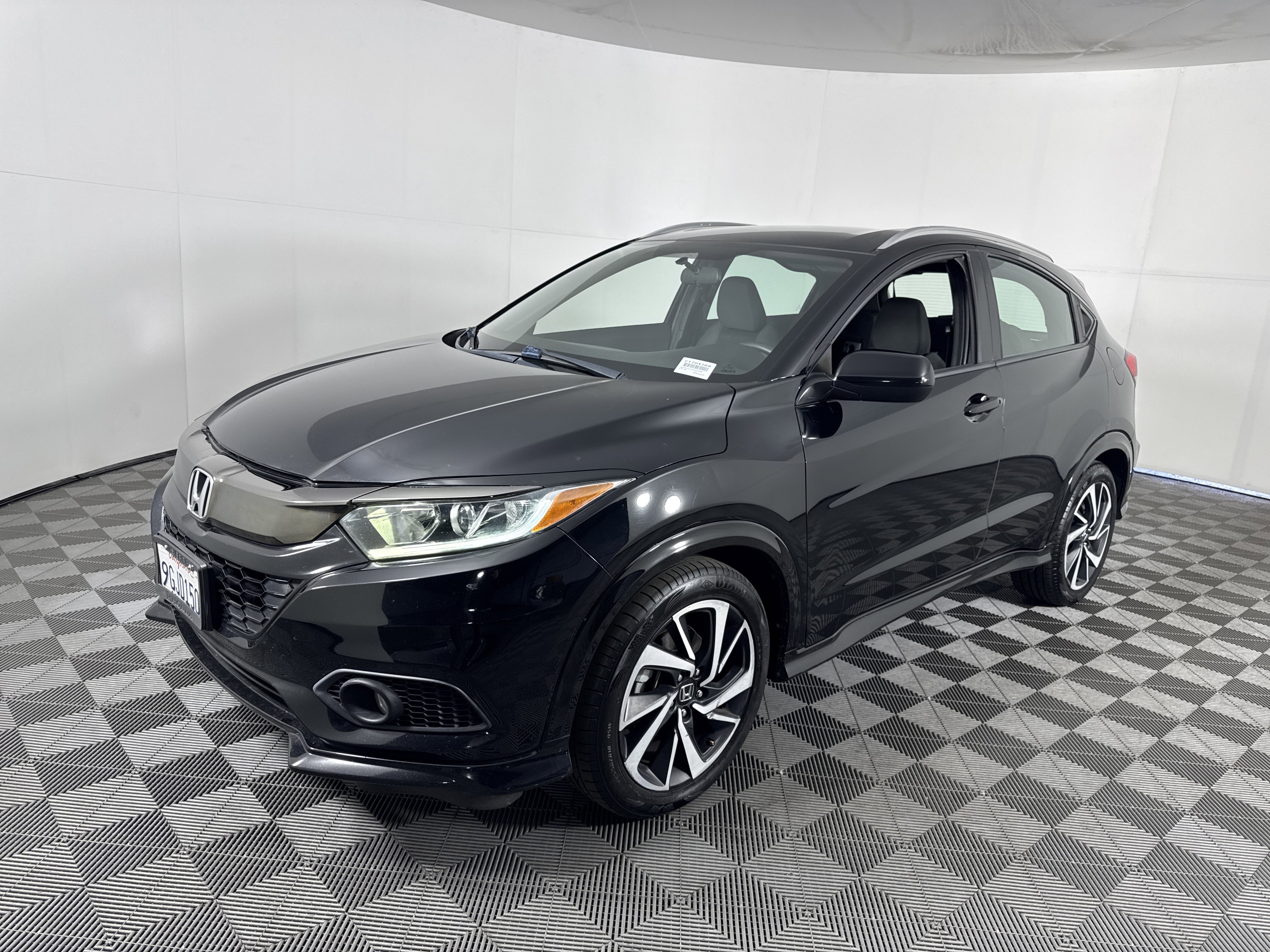Used 2020 Honda HR-V Sport image 8