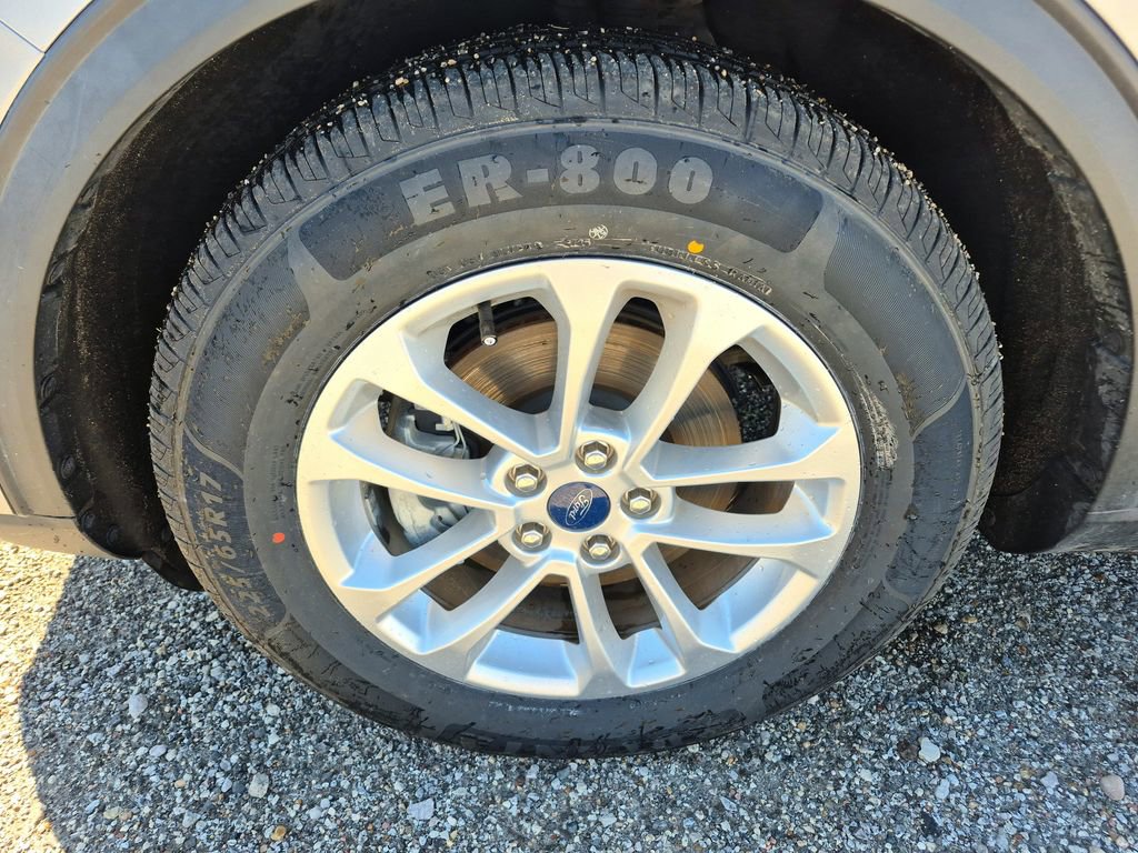 Used 2022 Ford Escape SE image 9