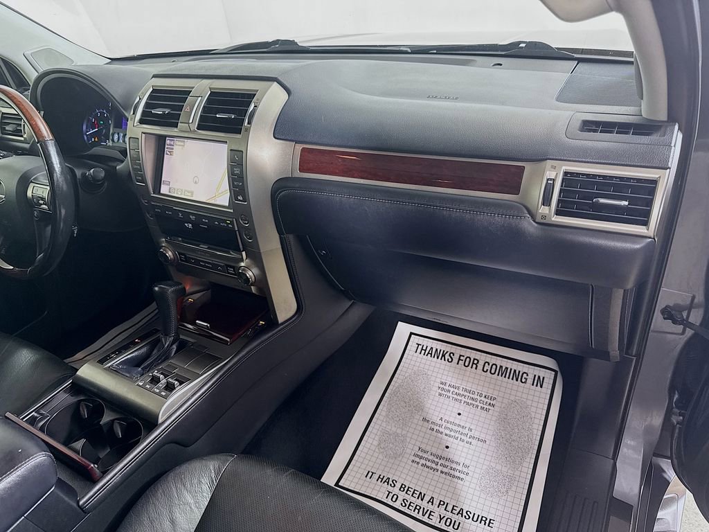 Used 2017 Lexus GX 460 Premium AWD/4WD image 32