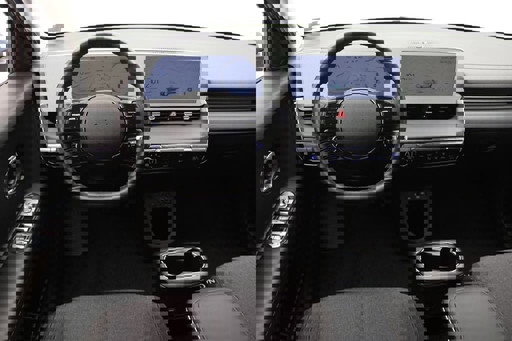 Used 2023 Hyundai Ioniq 5 SE w/ Cargo Package image 13