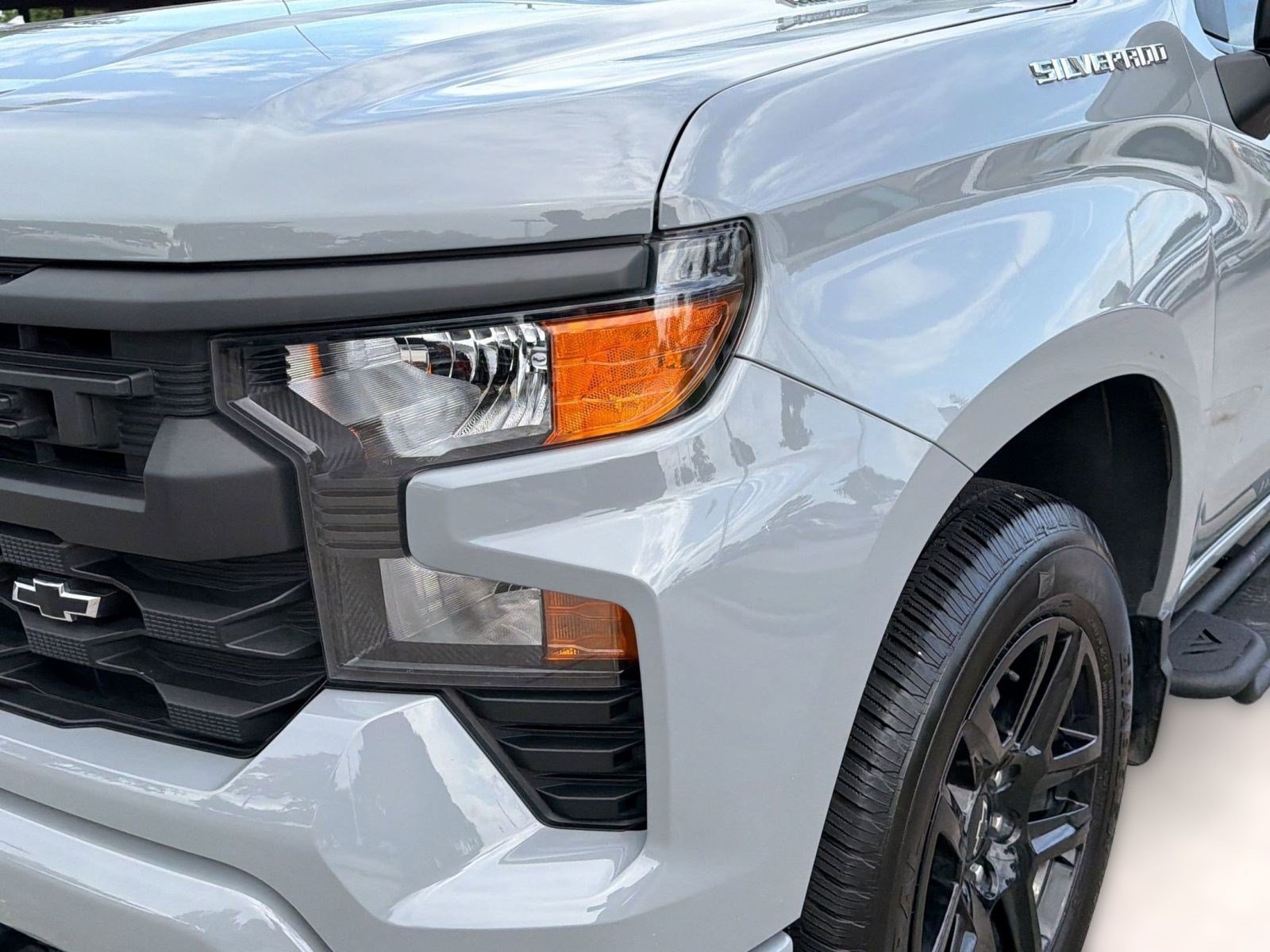 Certified 2025 Chevrolet Silverado 1500 Custom w/ LPO, Dark Essentials Package RWD image 10