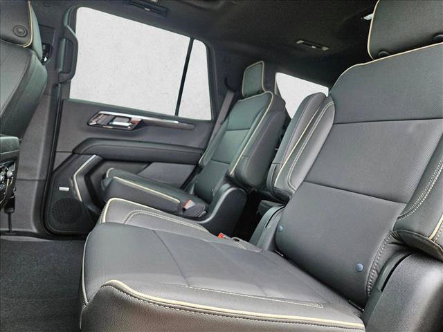 New 2026 Chevrolet Tahoe Premier w/ Sun And Tow Package AWD/4WD image 16