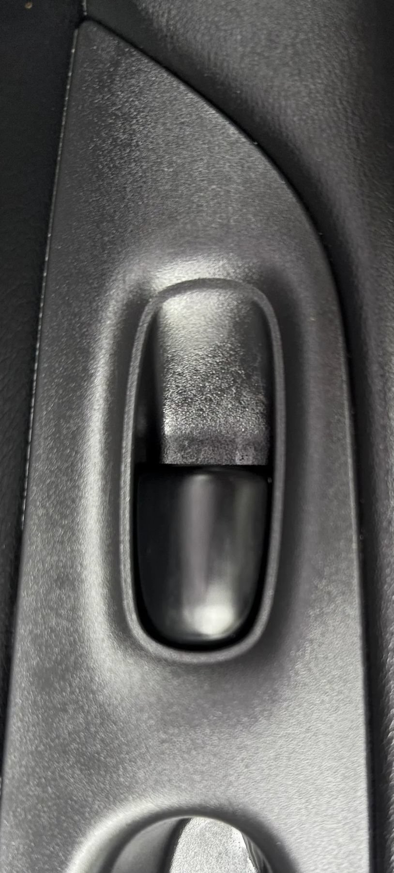 Used 2017 Nissan Rogue S AWD/4WD image 27