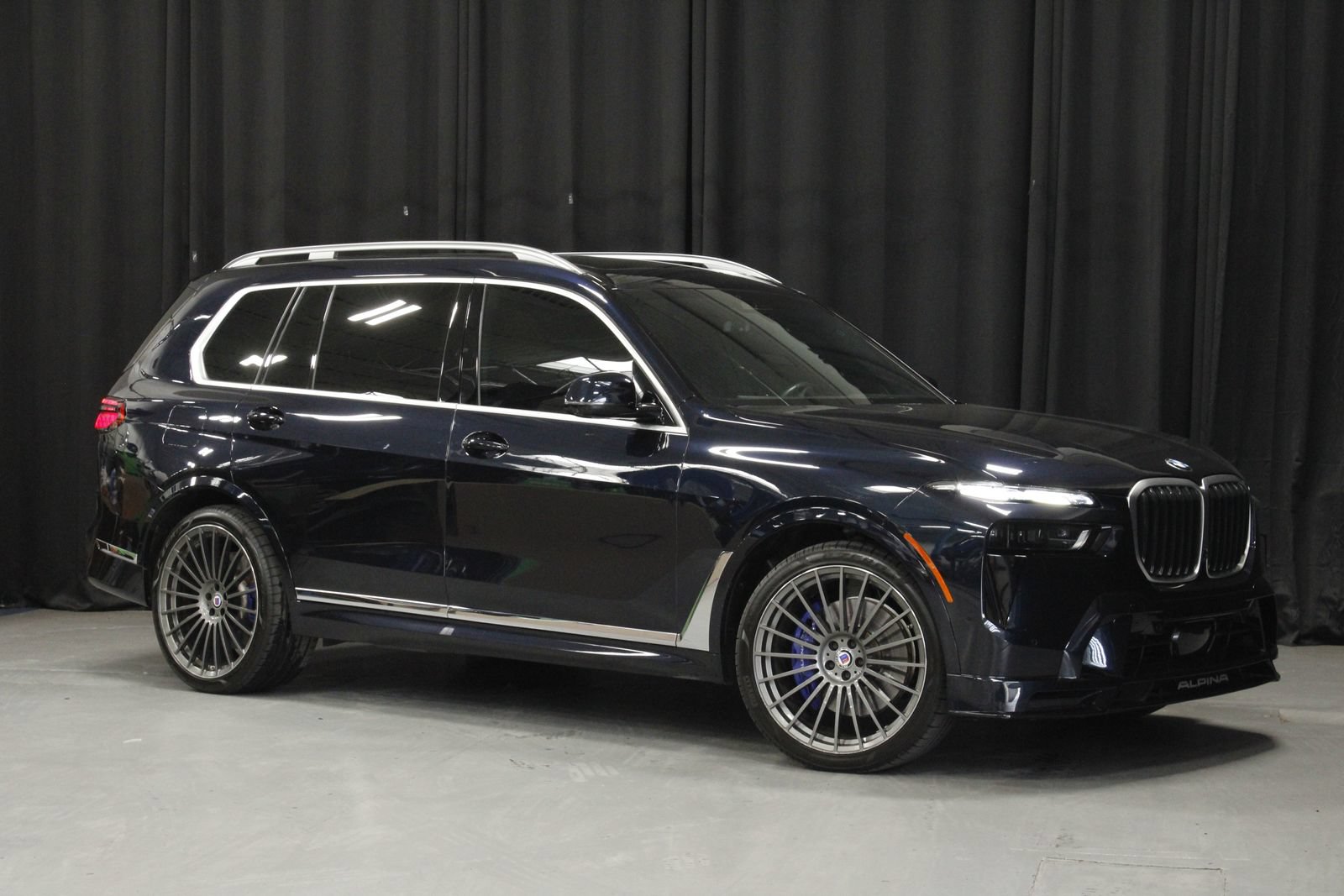 Used 2024 BMW ALPINA XB7 AWD/4WD image 7