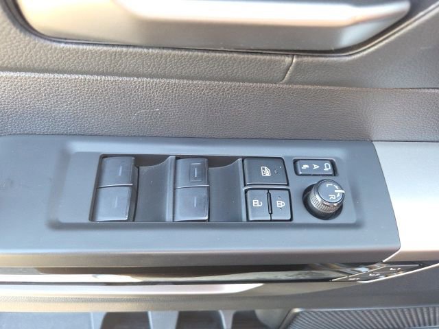 Used 2024 Toyota Tundra Limited image 23