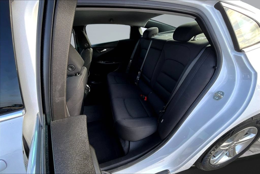 Used 2024 Chevrolet Malibu LT FWD image 23