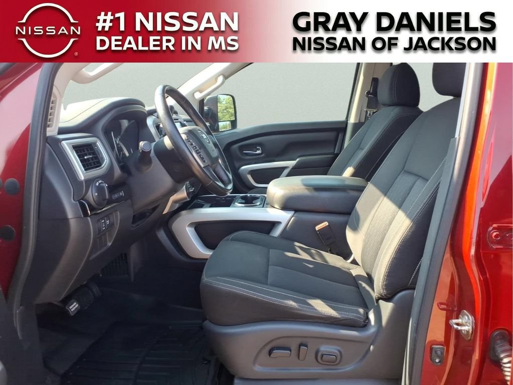 Used 2018 Nissan Titan SV w/ SV Convenience Package AWD/4WD image 22