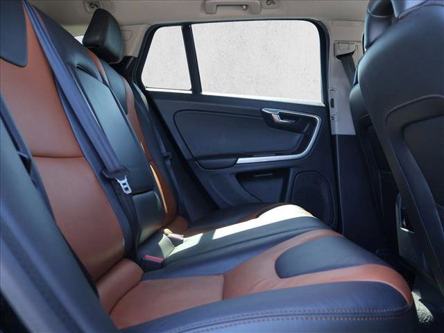 Used 2018 Volvo V60 T5 Cross Country w/ Convenience Package image 25