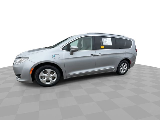 Used 2018 Chrysler Pacifica Touring-L image 4