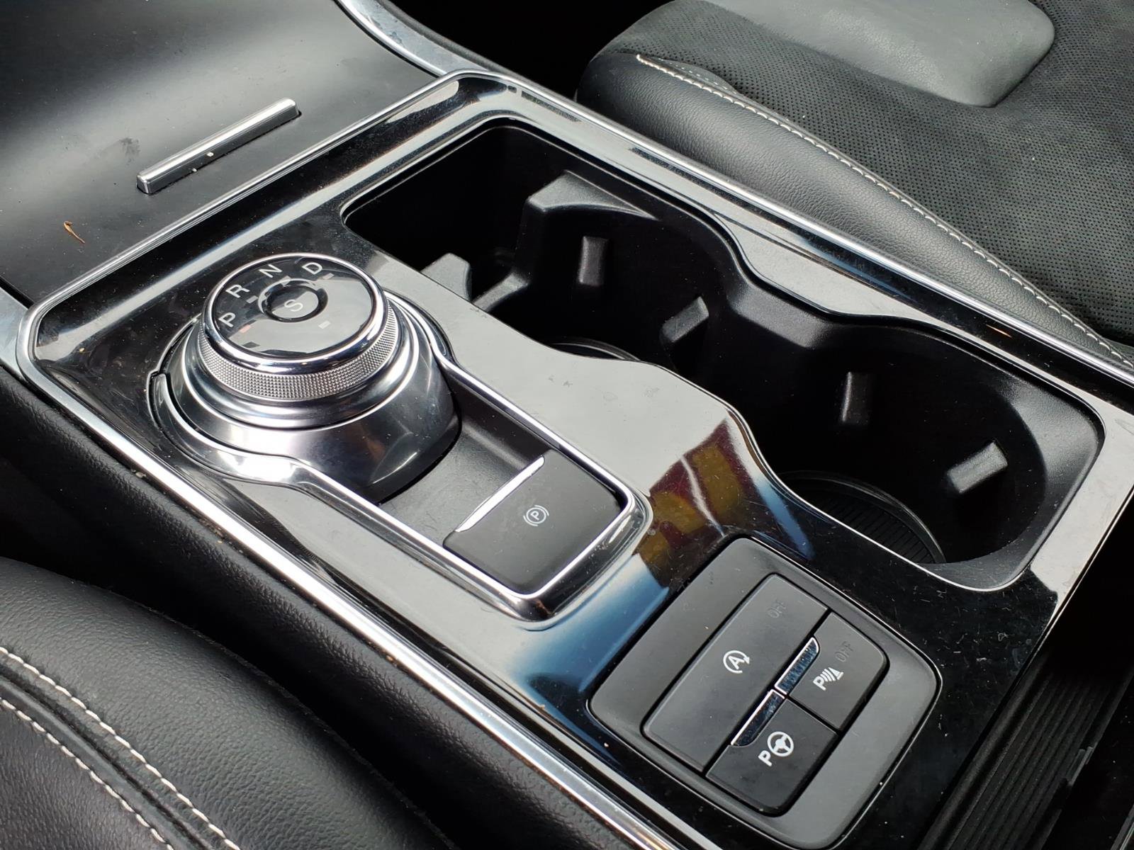 Used 2019 Ford Edge ST w/ Equipment Group 401A image 21