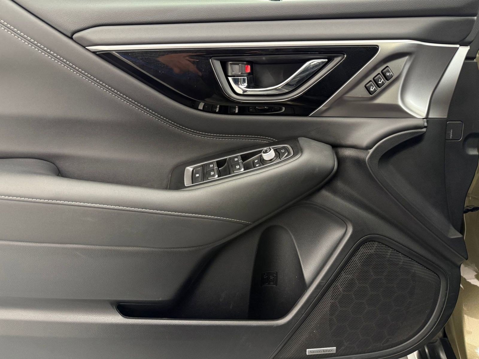 Used 2023 Subaru Outback Touring XT image 11