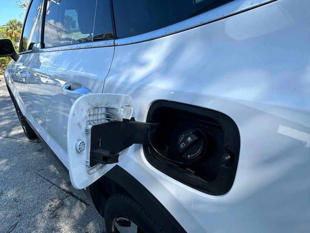 Used 2024 Kia Telluride S image 42