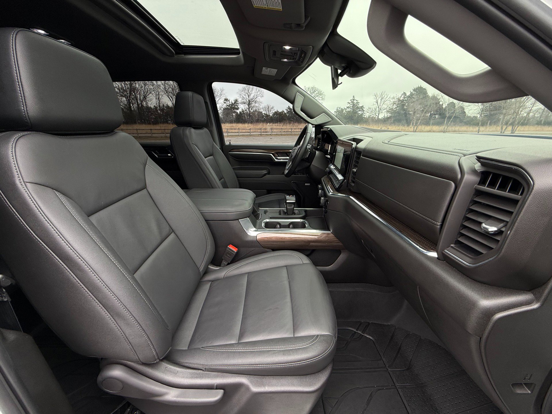 Used 2024 Chevrolet Silverado 1500 RST w/ Redline Edition image 19