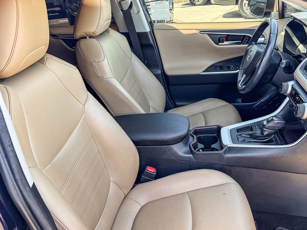 Used 2019 Toyota RAV4 Limited w/ All Weather Liner Package image 39