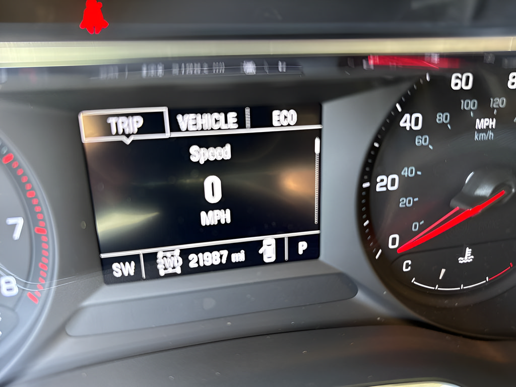 Used 2023 Chevrolet TrailBlazer LT AWD/4WD image 24