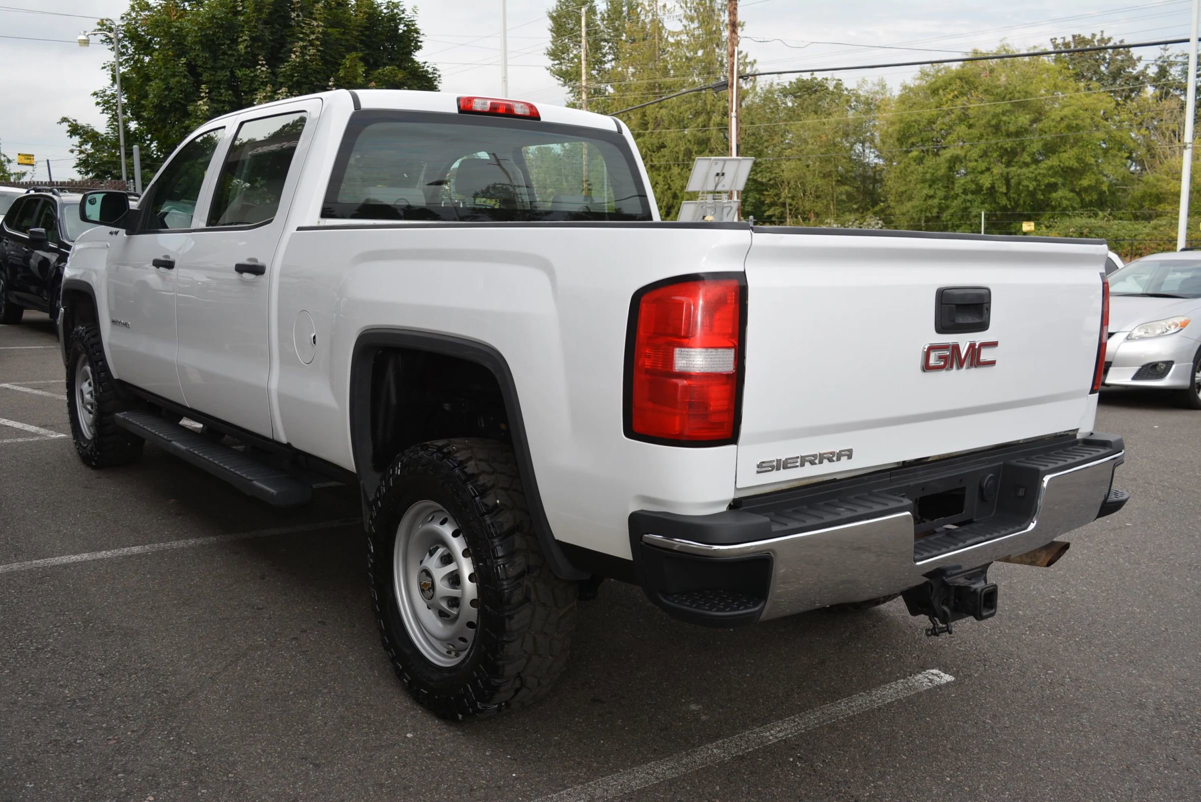 Used 2017 GMC Sierra 2500 4x4 Crew Cab image 5
