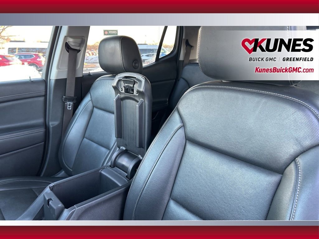 Used 2023 GMC Acadia SLT image 20