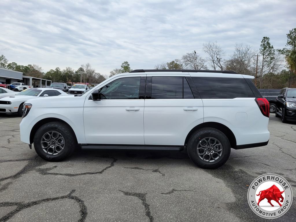 New 2025 Ford Expedition Active image 3