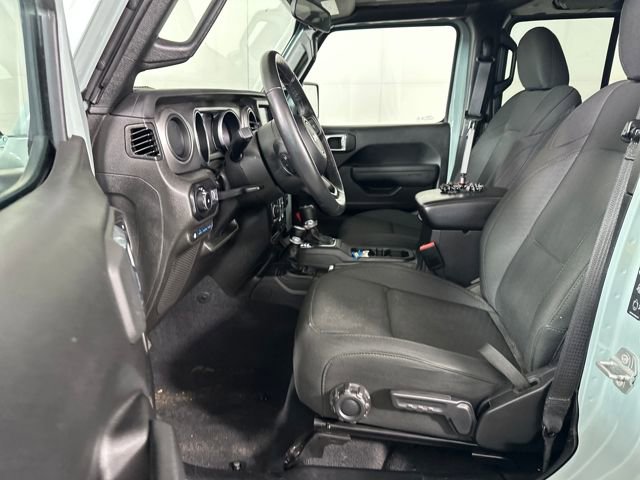 Used 2023 Jeep Wrangler Unlimited w/ Cold Weather Group image 11