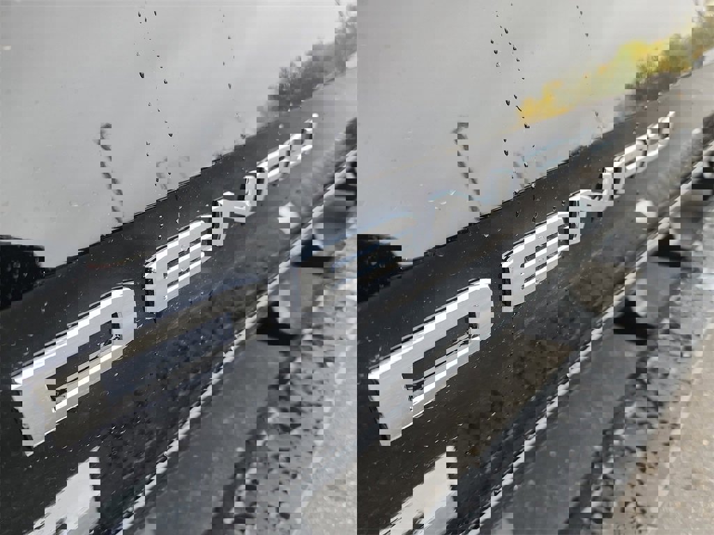 New 2026 GMC Canyon Denali image 8