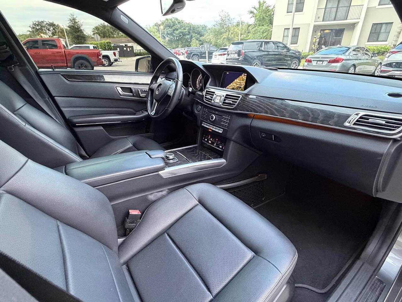 Used 2016 Mercedes-Benz E 350 Sedan w/ Premium Package image 12