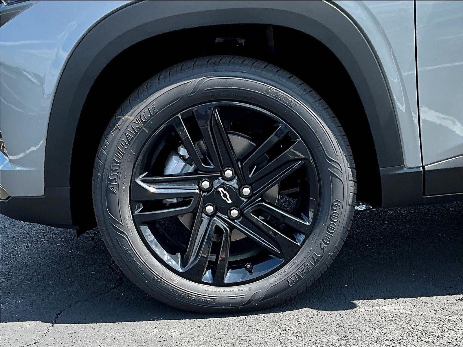 New 2026 Chevrolet Trax ACTIV w/ Driver Confidence Package FWD image 23