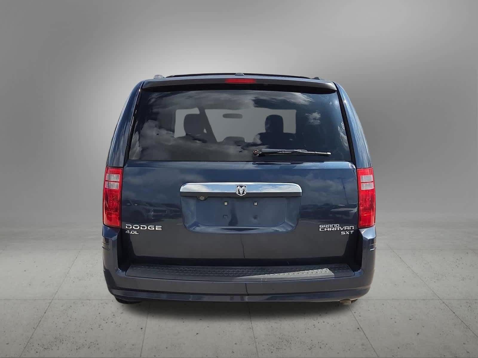 Used 2009 Dodge Grand Caravan SXT FWD image 5