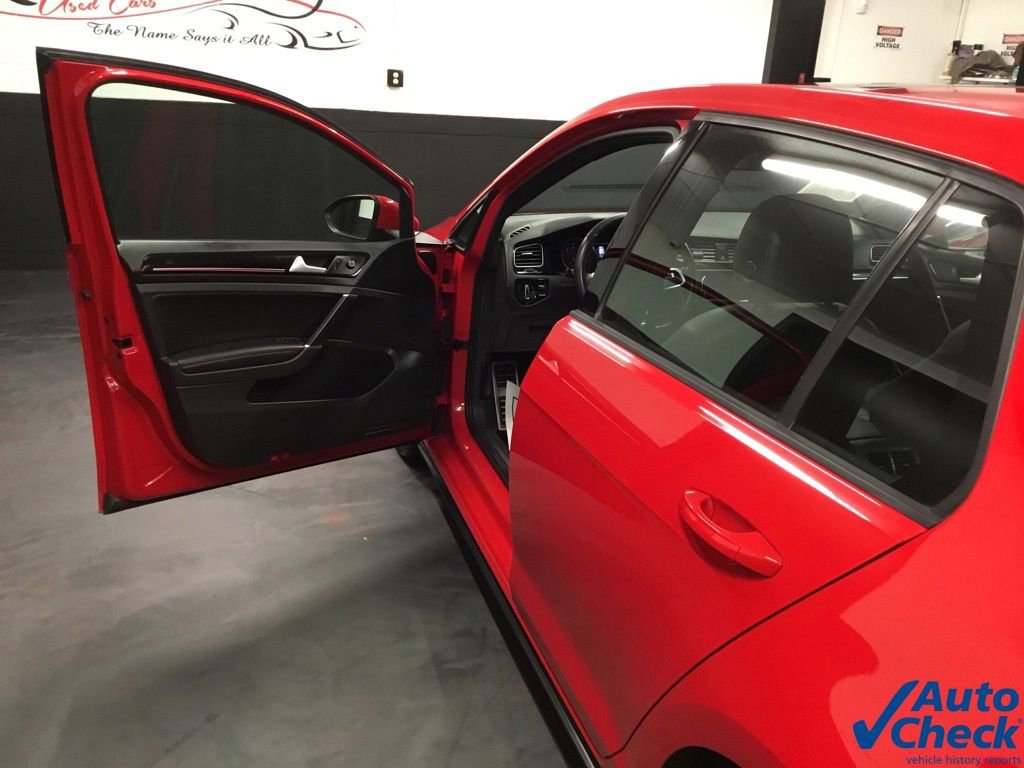 Used 2015 Volkswagen GTI SE w/ Lighting Package (SEL) FWD image 19