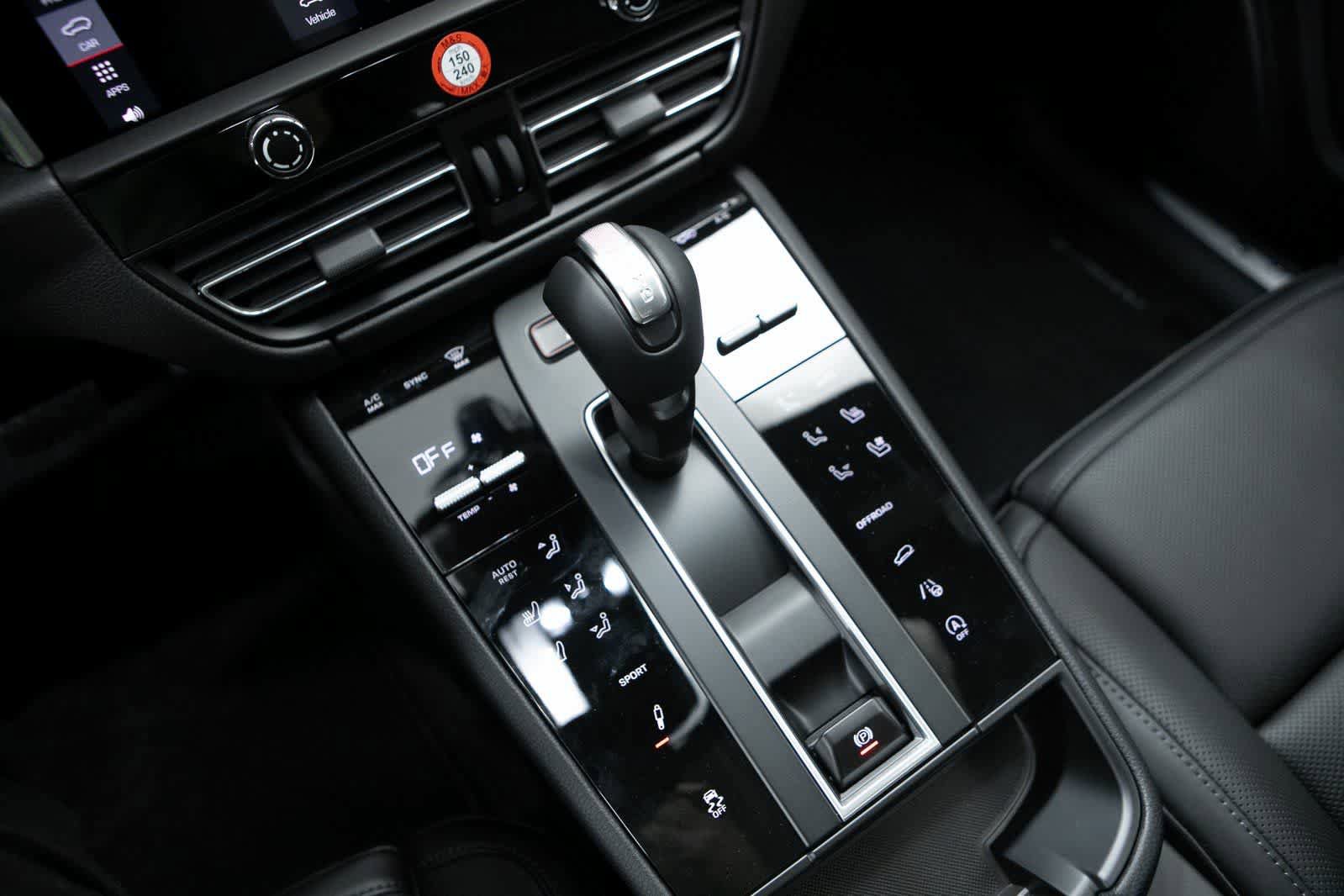 New 2026 Porsche Macan S AWD/4WD image 21