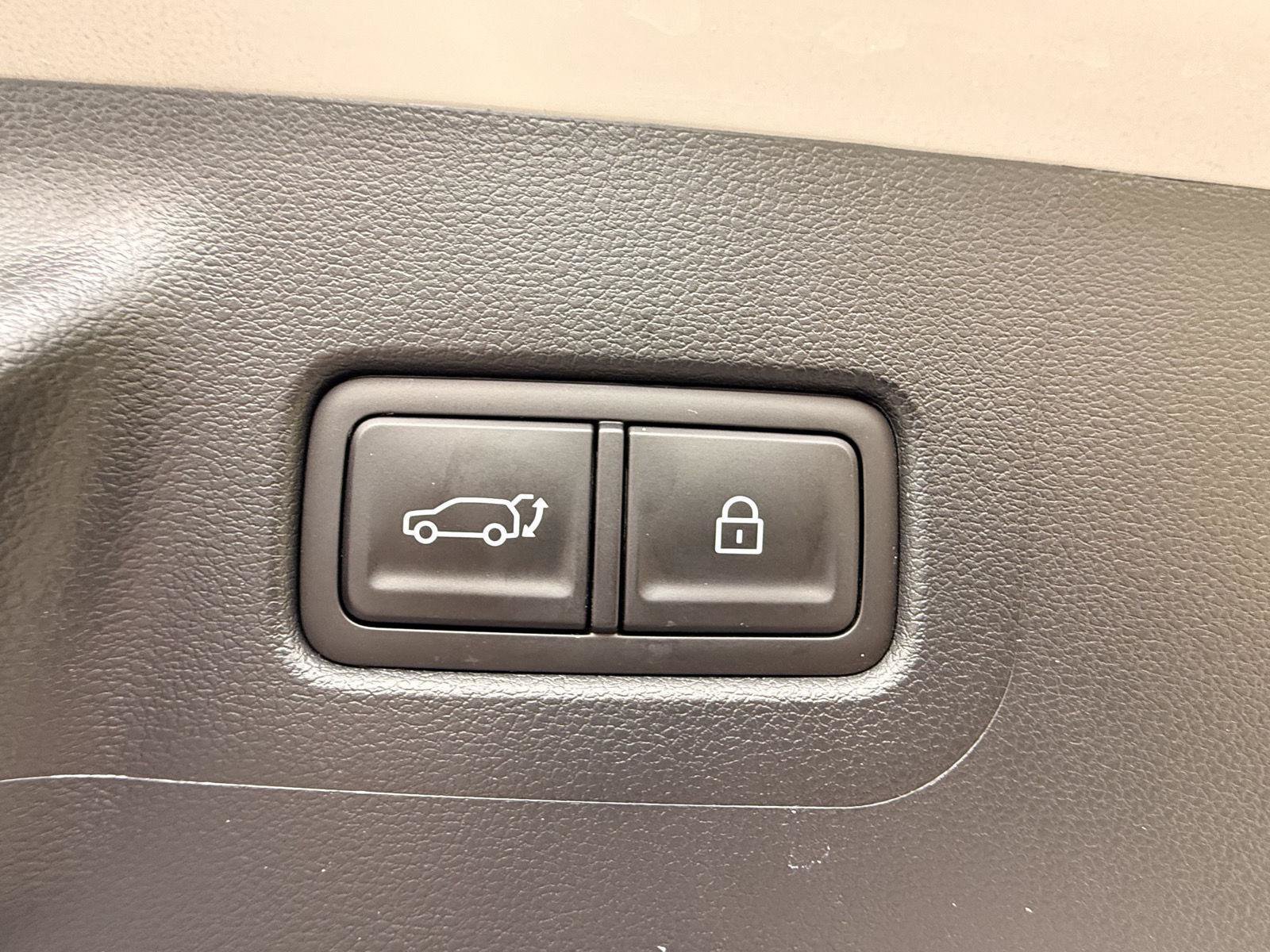 Certified 2026 Hyundai Santa Fe SE AWD/4WD image 18