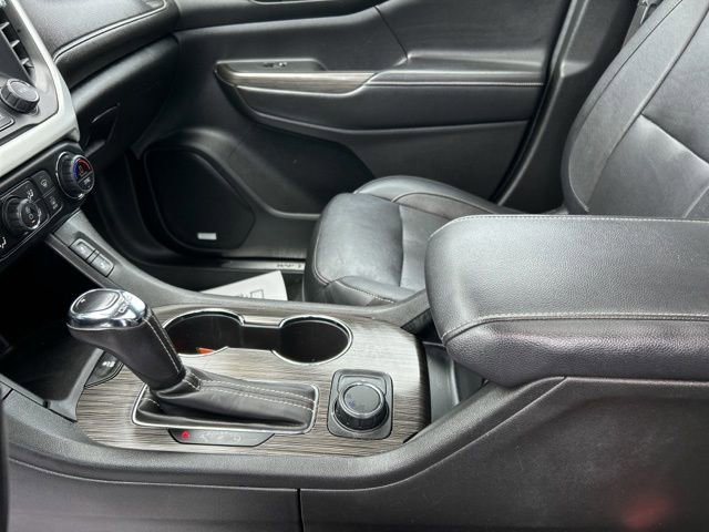 Used 2019 GMC Acadia SLT w/ Black Edition FWD image 40