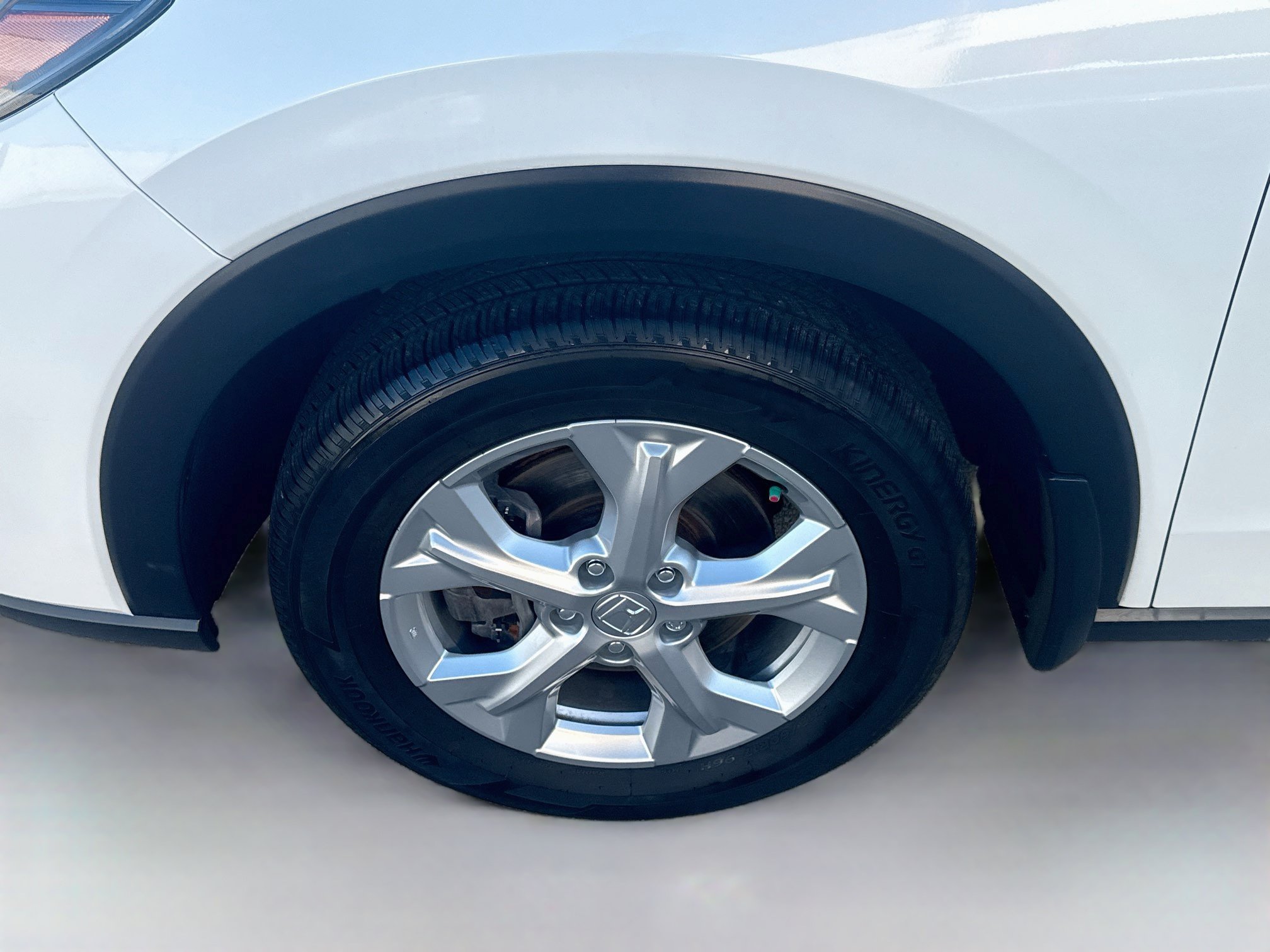 Used 2024 Honda HR-V LX image 35