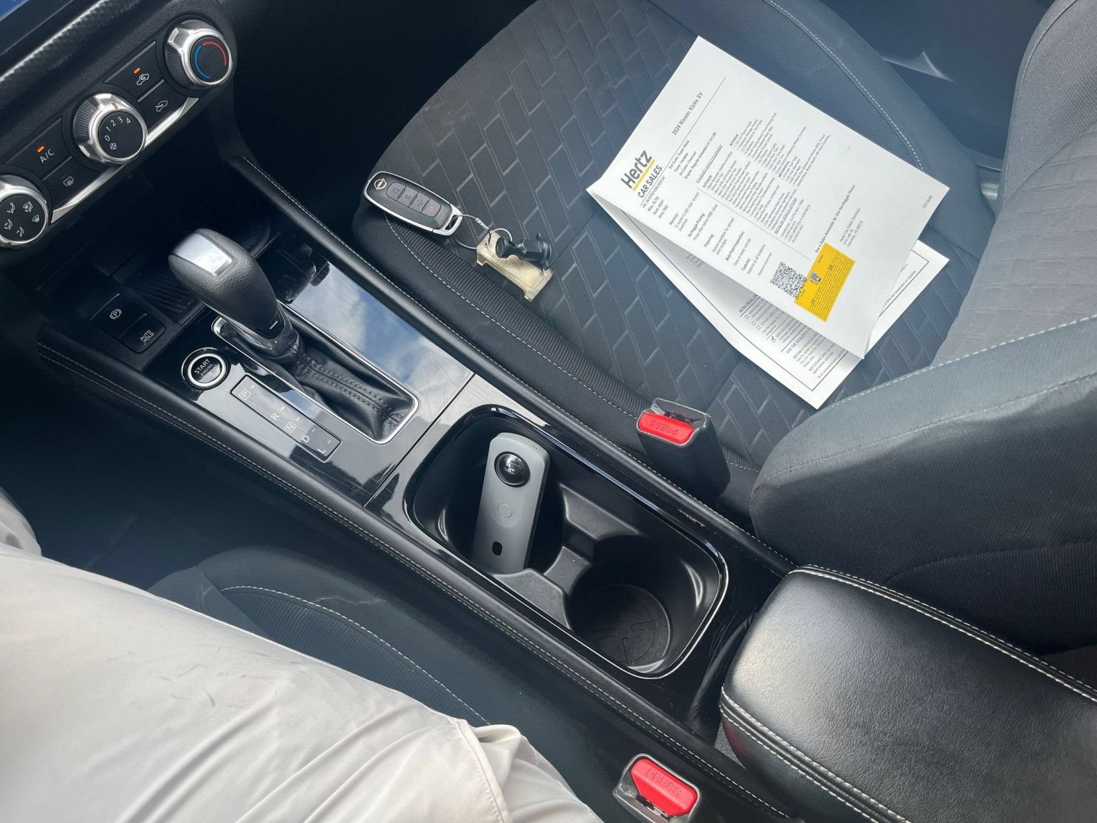 Used 2024 Nissan Kicks SV FWD image 35