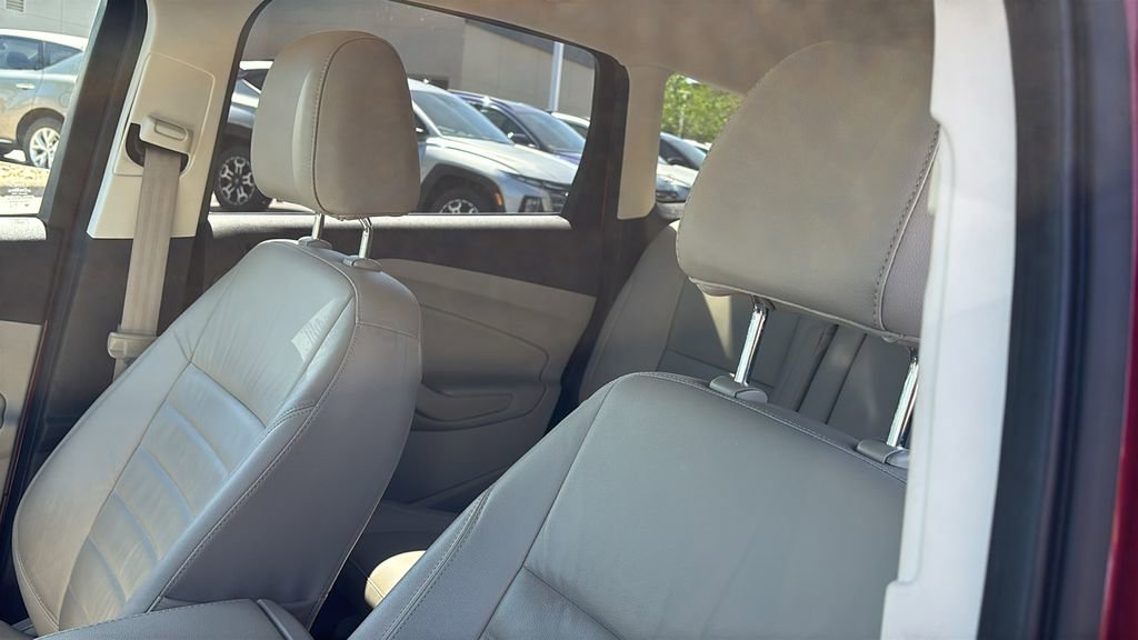 Used 2015 Ford Escape Titanium image 25