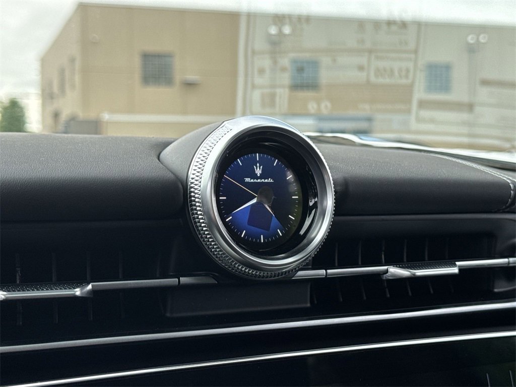 New 2025 Maserati Grecale Modena image 18