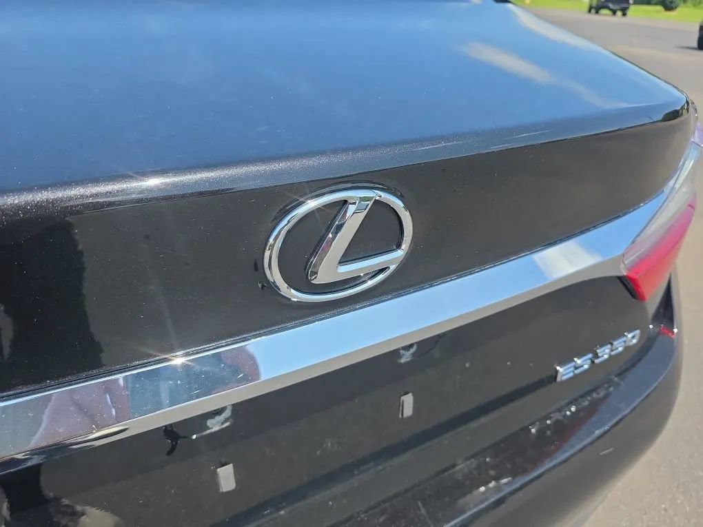 Used 2018 Lexus ES 350 w/ Luxury Package w/Wood Trim FWD image 10